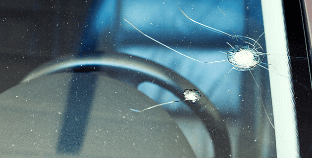 windshield with chip and cracks damage